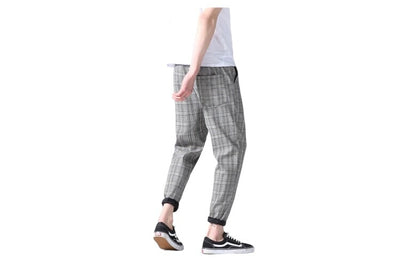 Pantalon gris à carreaux