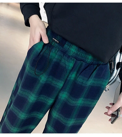 pantalon à carreaux bleu et vert écossais